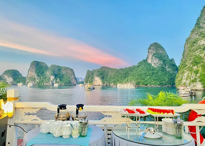 Hera Grand Luxury Cruise 5* Ha Long