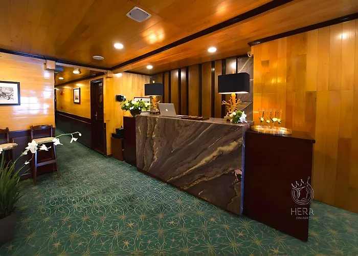 Hera Grand Luxury Cruise 