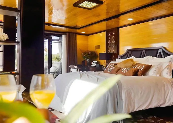 Hera Grand Luxury Cruise  5*