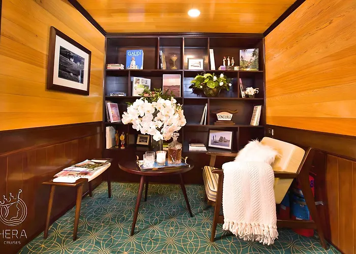  Hera Grand Luxury Cruise 5*